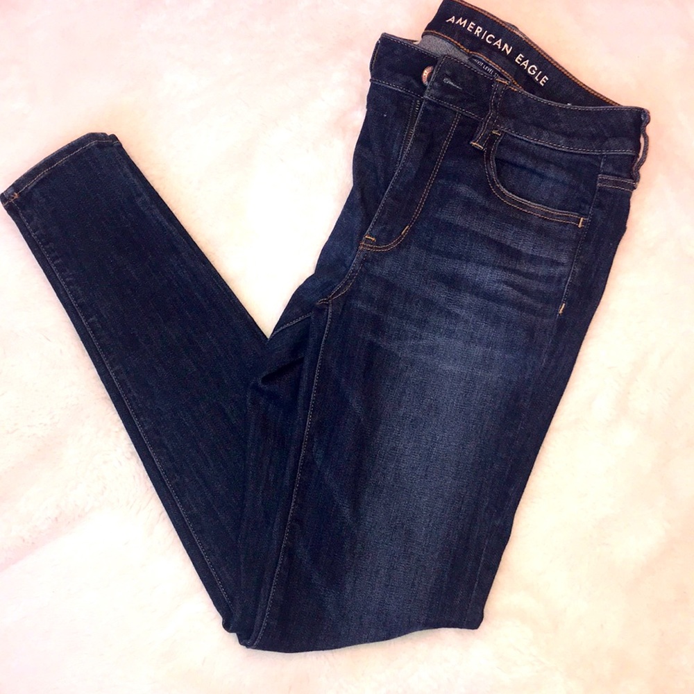 Women’s American Eagle jeans